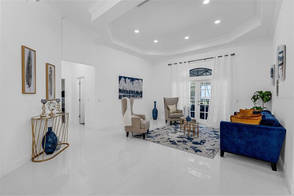 For Sale: $975,000 (4 beds, 3 baths, 2500 Square Feet)