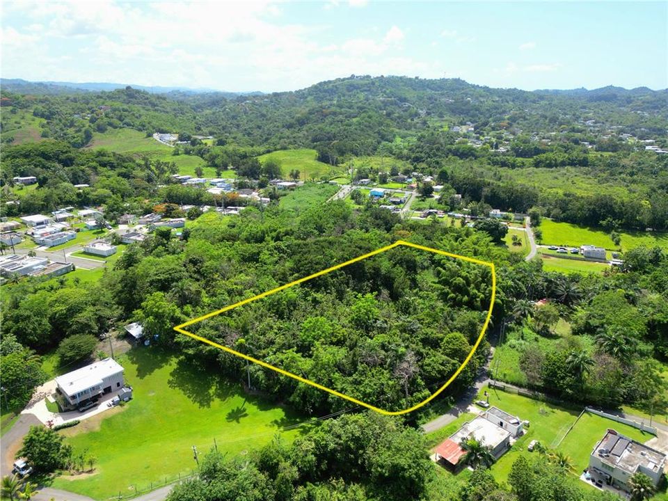 En Venta: $127,500 (3.57 acres)