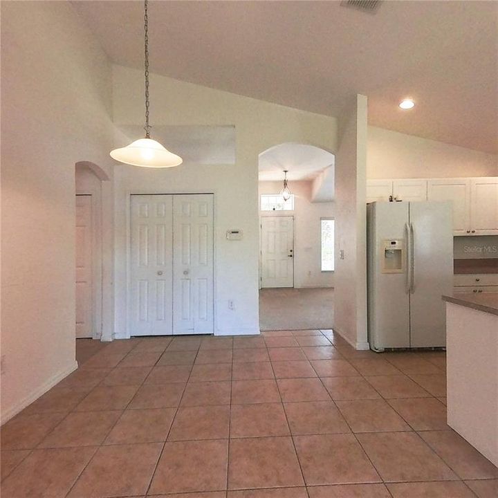 For Sale: $279,500 (4 beds, 2 baths, 1686 Square Feet)