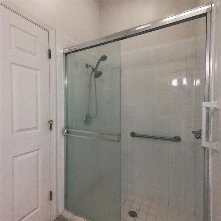 For Sale: $279,500 (4 beds, 2 baths, 1686 Square Feet)