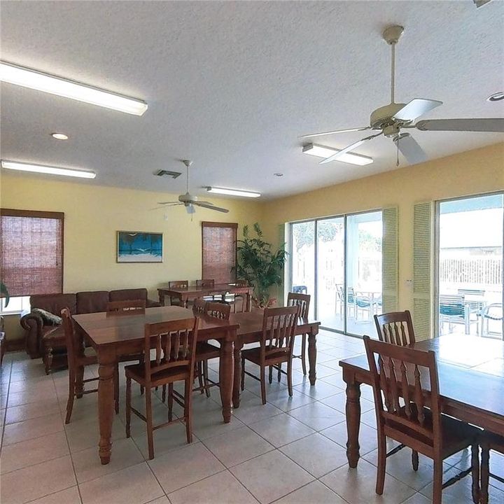 For Sale: $279,500 (4 beds, 2 baths, 1686 Square Feet)