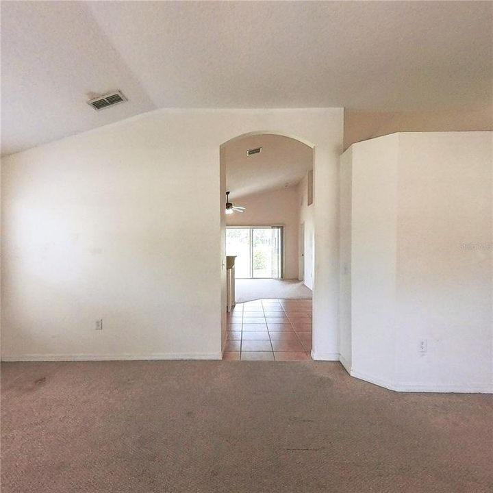 For Sale: $279,500 (4 beds, 2 baths, 1686 Square Feet)