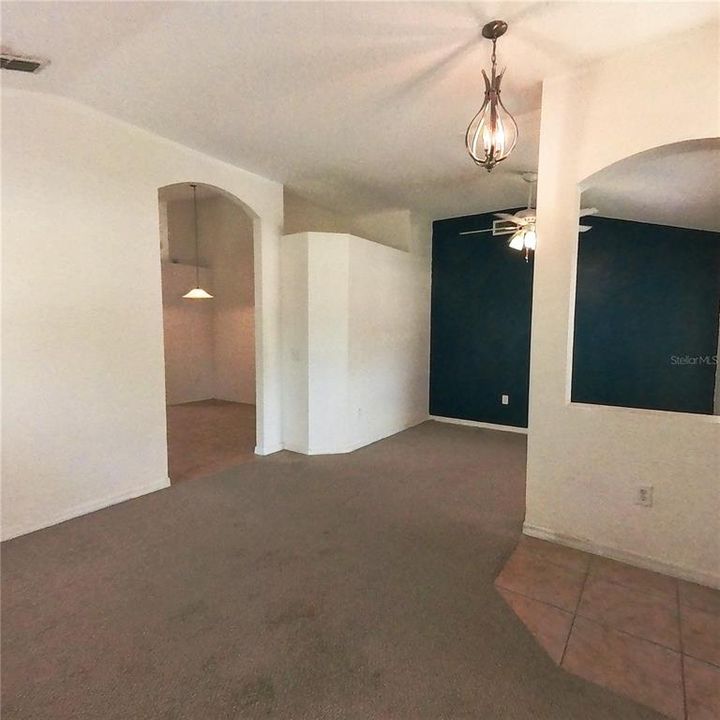 For Sale: $279,500 (4 beds, 2 baths, 1686 Square Feet)