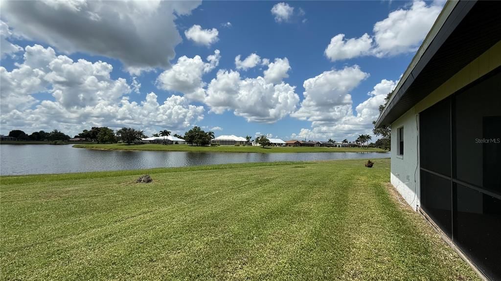 Под контрактом: $1,895 (3 спален, 2 ванн, 1835 Квадратных фут)