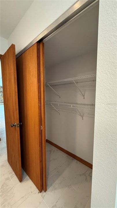 Под контрактом: $1,895 (3 спален, 2 ванн, 1835 Квадратных фут)