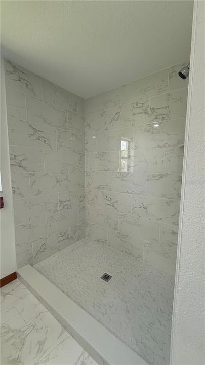 Под контрактом: $1,895 (3 спален, 2 ванн, 1835 Квадратных фут)