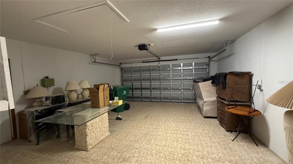 Под контрактом: $1,895 (3 спален, 2 ванн, 1835 Квадратных фут)