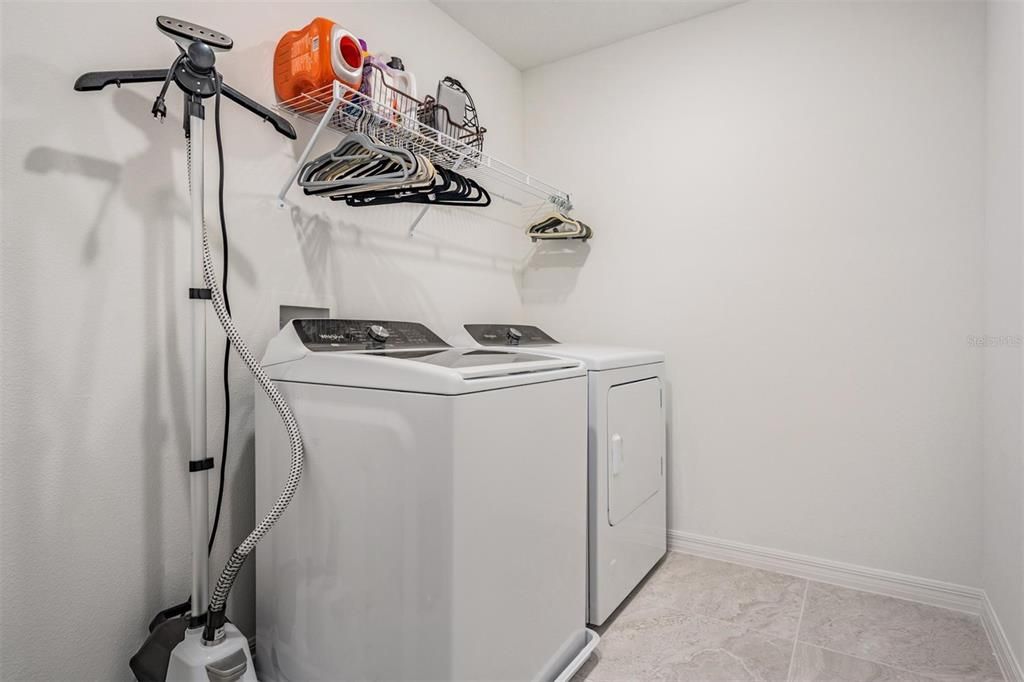 Active With Contract: $514,900 (5 beds, 3 baths, 2615 Square Feet)