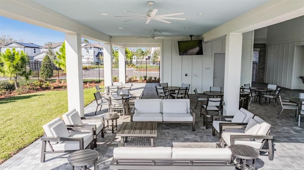 Active With Contract: $514,900 (5 beds, 3 baths, 2615 Square Feet)