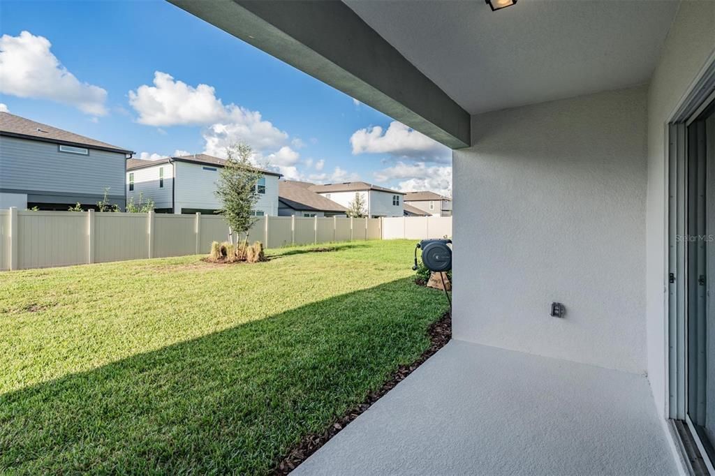 Active With Contract: $514,900 (5 beds, 3 baths, 2615 Square Feet)