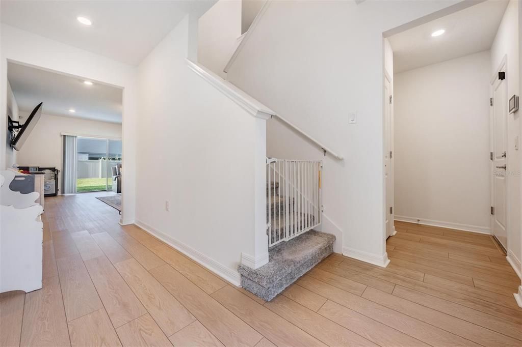 Active With Contract: $514,900 (5 beds, 3 baths, 2615 Square Feet)