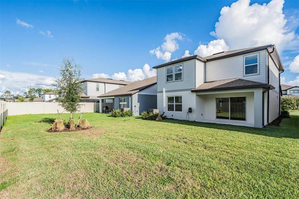 Active With Contract: $514,900 (5 beds, 3 baths, 2615 Square Feet)