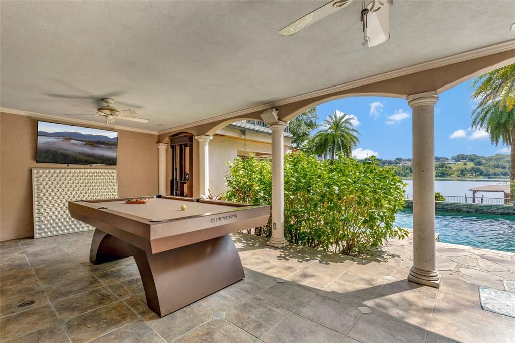 合同活跃: $875,000 (4 贝兹, 4 浴室, 2862 平方英尺)