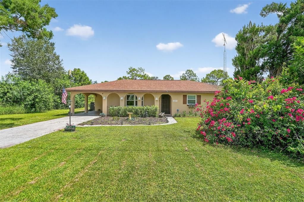 合同活跃: $284,000 (3 贝兹, 2 浴室, 1172 平方英尺)