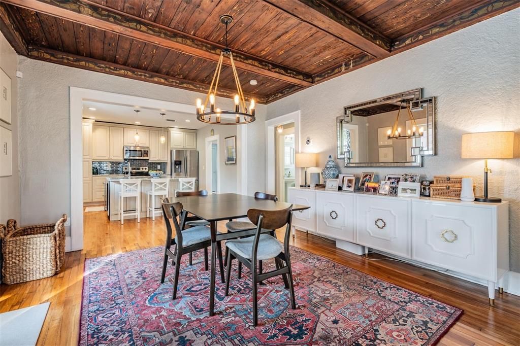 Active With Contract: $875,000 (3 beds, 2 baths, 1562 Square Feet)