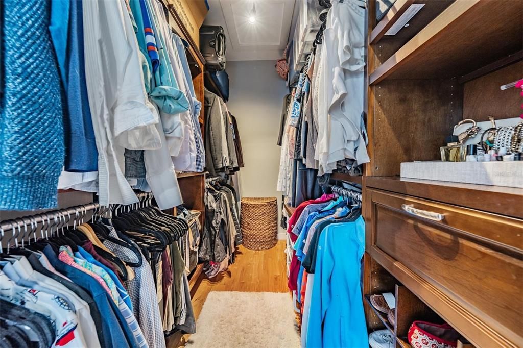 Active With Contract: $875,000 (3 beds, 2 baths, 1562 Square Feet)