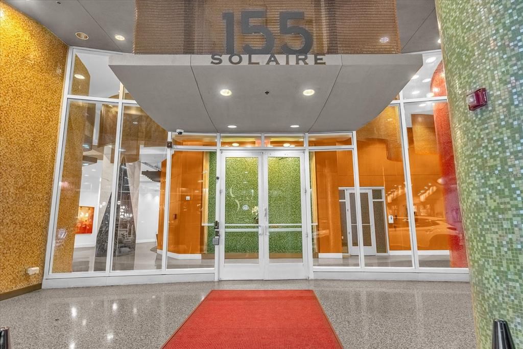 For Sale: $229,900 (1 beds, 1 baths, 728 Square Feet)