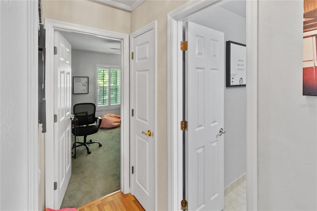 Activo con contrato: $299,900 (3 camas, 2 baños, 1573 Pies cuadrados)