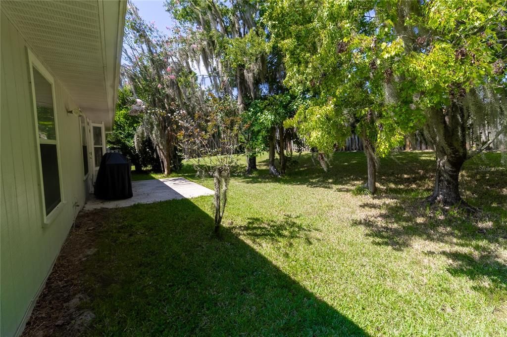 Activo con contrato: $299,900 (3 camas, 2 baños, 1573 Pies cuadrados)