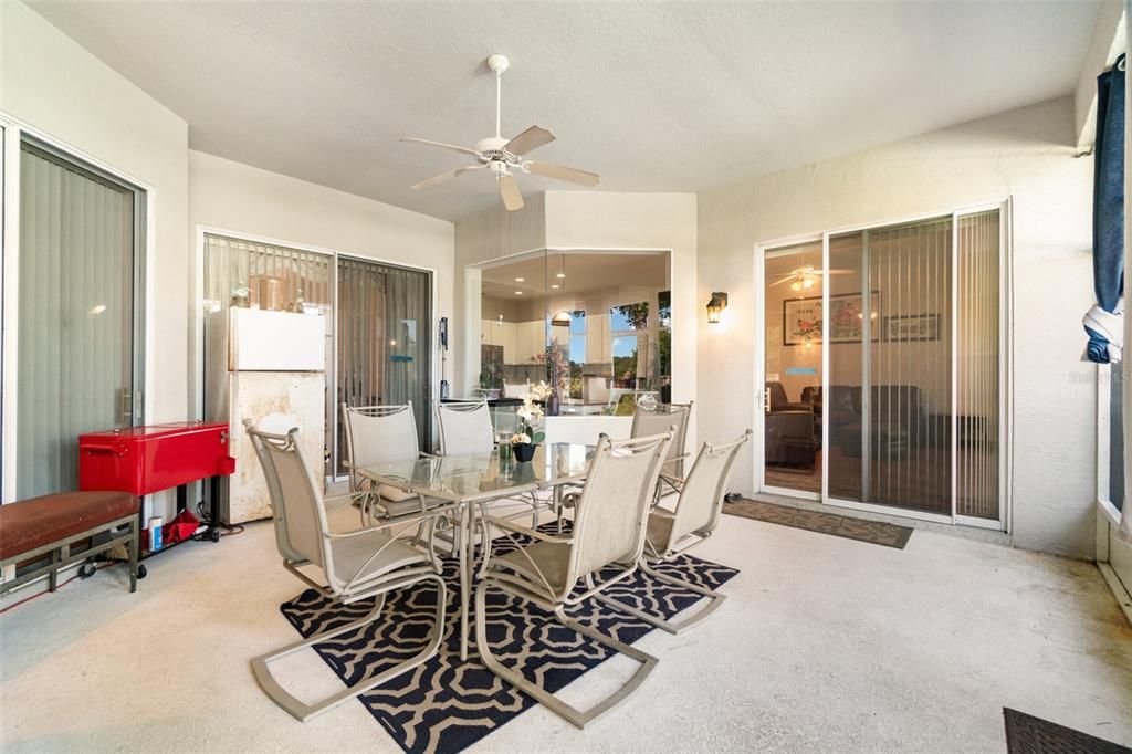 For Sale: $905,000 (5 beds, 4 baths, 3640 Square Feet)