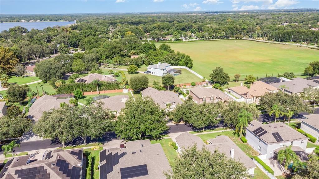 For Sale: $905,000 (5 beds, 4 baths, 3640 Square Feet)