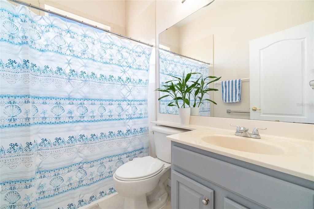 For Sale: $905,000 (5 beds, 4 baths, 3640 Square Feet)