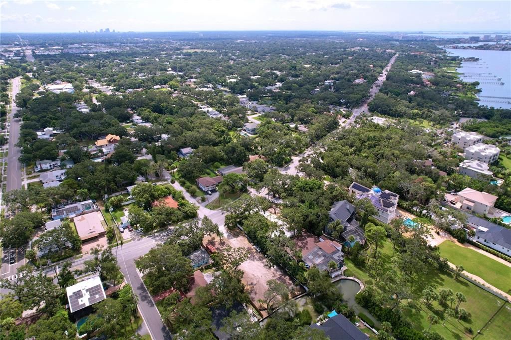 待售: $650,000 (0.46 acres)