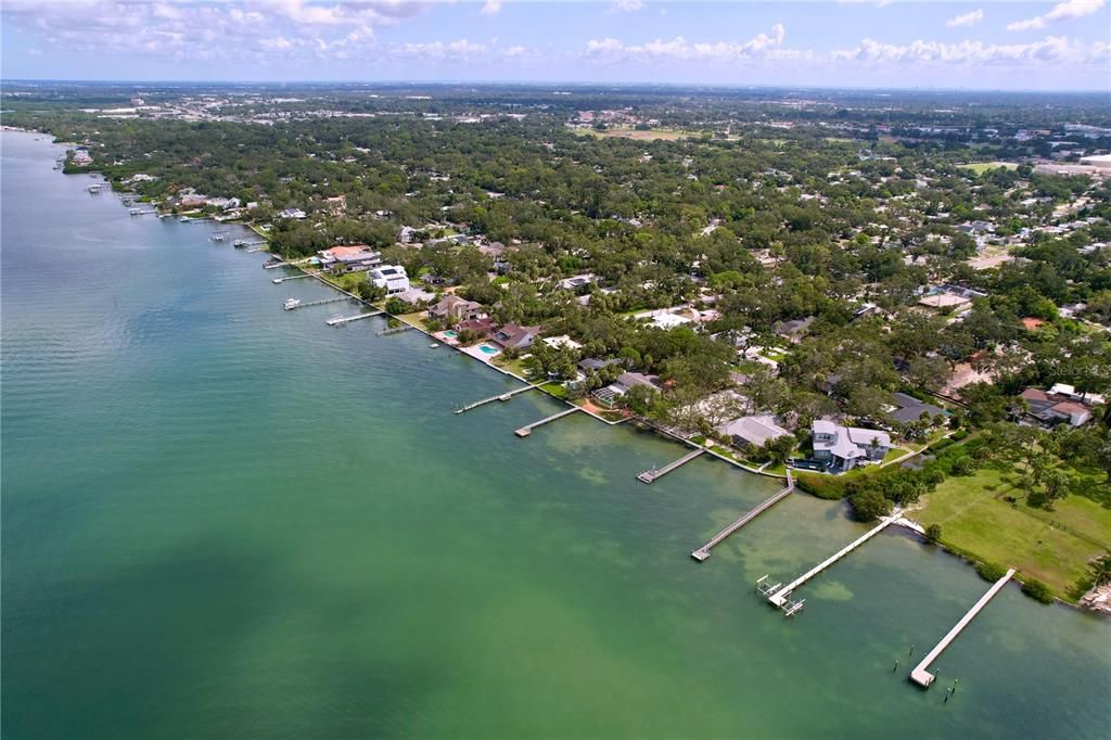 待售: $650,000 (0.46 acres)