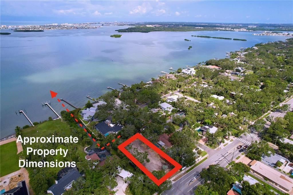 待售: $650,000 (0.46 acres)