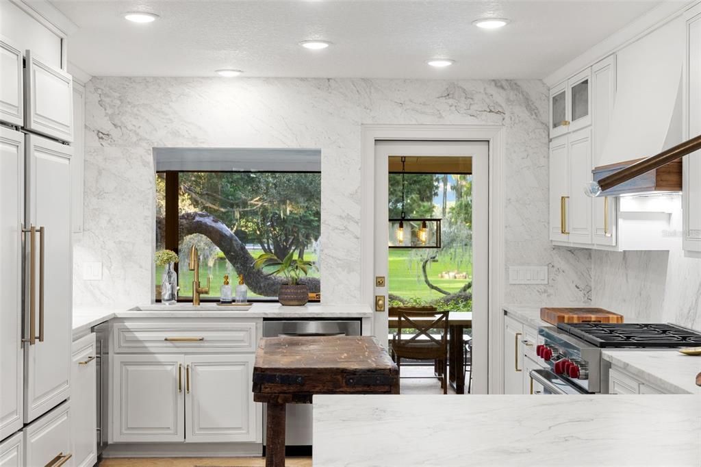 For Sale: $2,700,000 (4 beds, 4 baths, 4637 Square Feet)