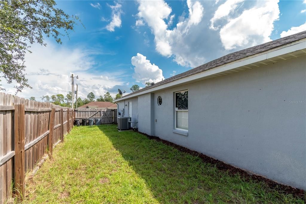 Active With Contract: $249,000 (3 beds, 2 baths, 1695 Square Feet)