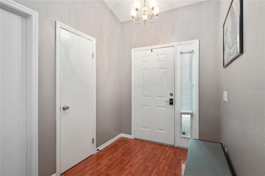 Active With Contract: $249,000 (3 beds, 2 baths, 1695 Square Feet)