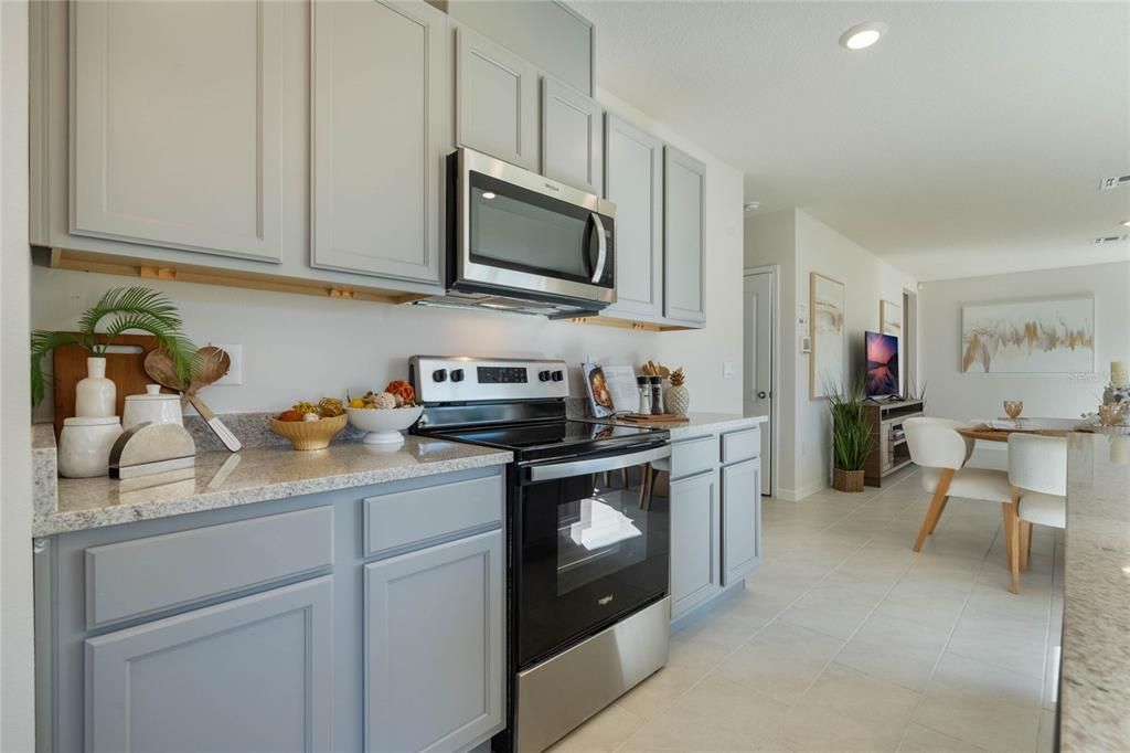 Active With Contract: $334,990 (4 beds, 2 baths, 1665 Square Feet)