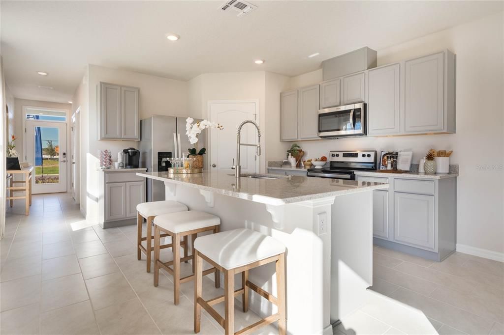Active With Contract: $334,990 (4 beds, 2 baths, 1665 Square Feet)