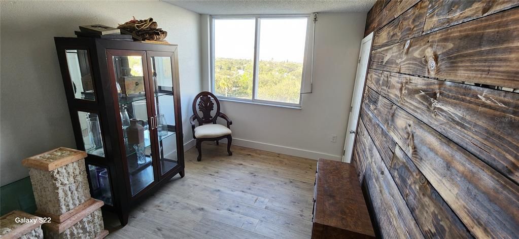 待售: $170,000 (2 贝兹, 2 浴室, 1210 平方英尺)