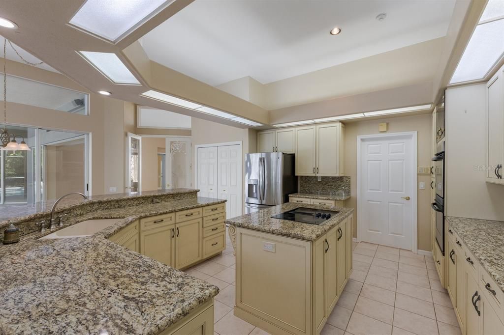 Active With Contract: $1,400,000 (4 beds, 3 baths, 4260 Square Feet)