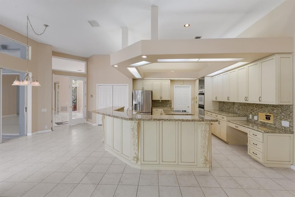 Active With Contract: $1,400,000 (4 beds, 3 baths, 4260 Square Feet)