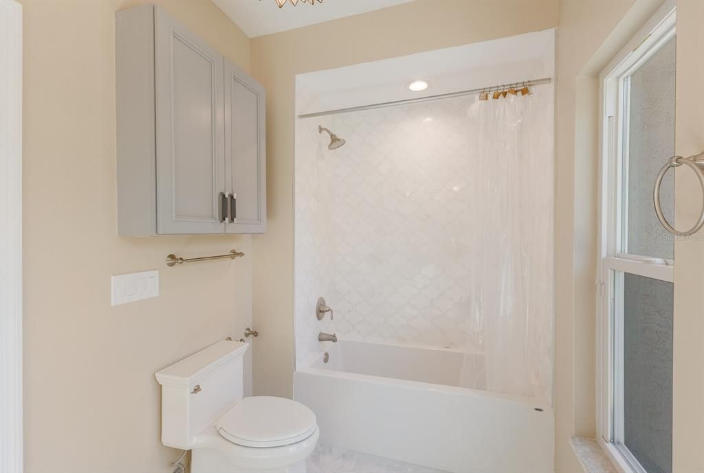 Active With Contract: $1,400,000 (4 beds, 3 baths, 4260 Square Feet)