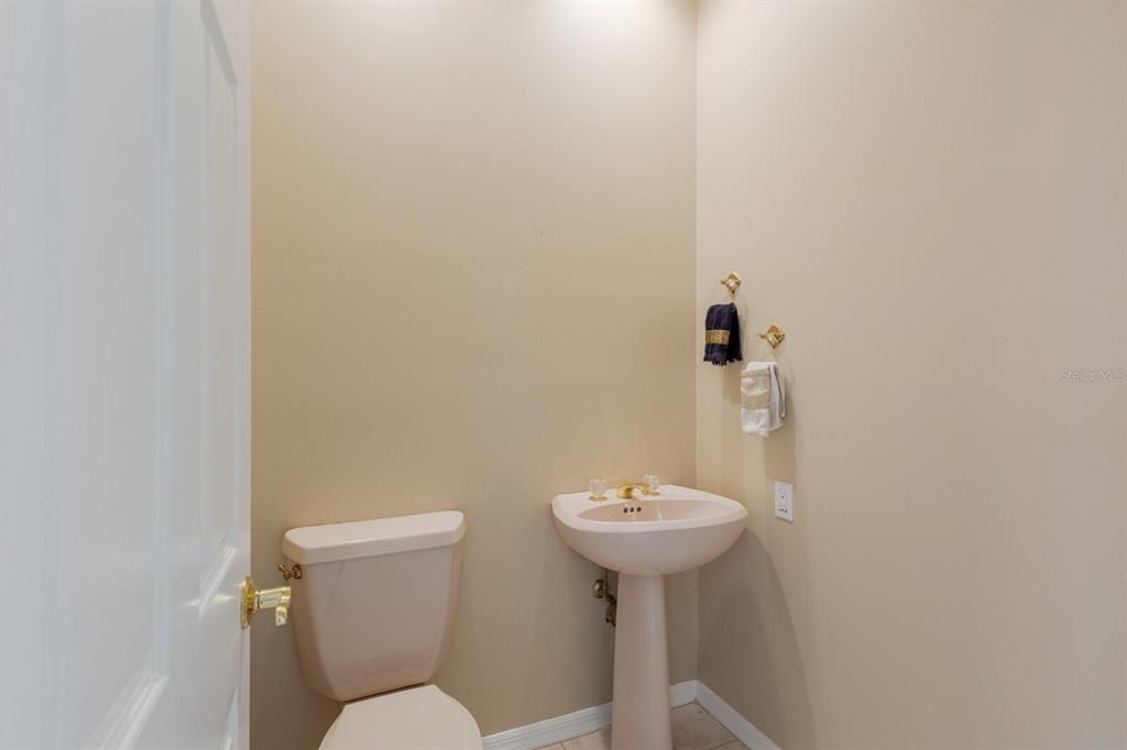 Active With Contract: $1,400,000 (4 beds, 3 baths, 4260 Square Feet)