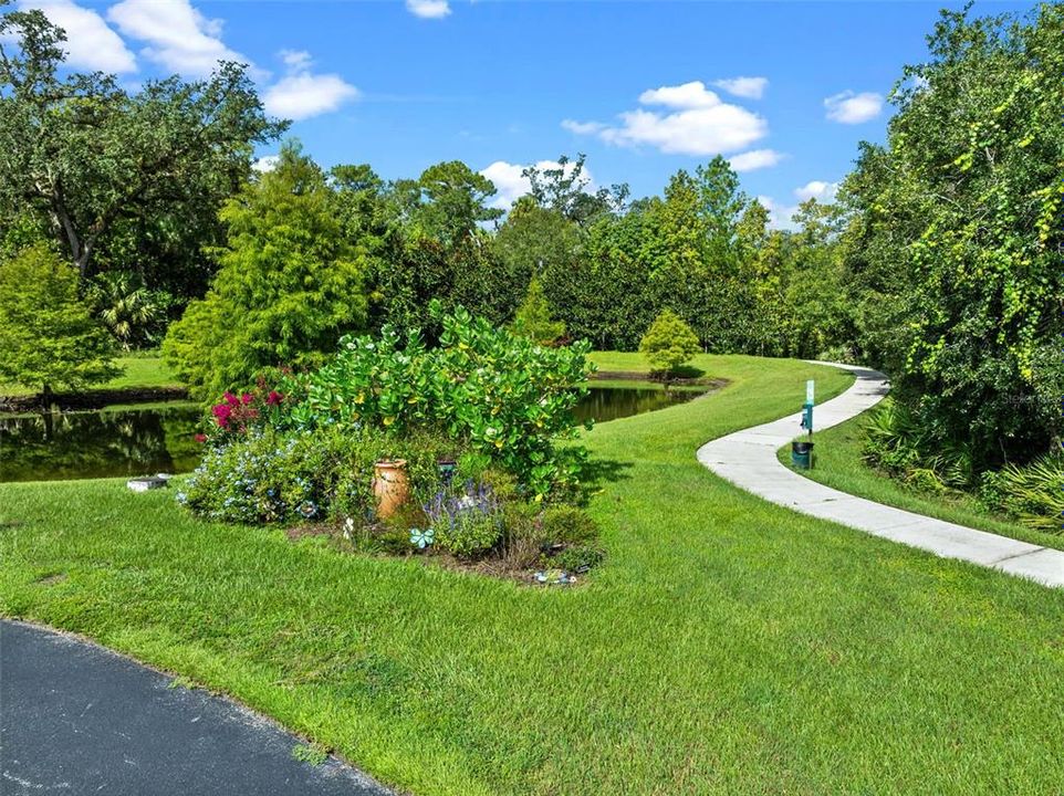 合同活跃: $449,000 (4 贝兹, 2 浴室, 2025 平方英尺)