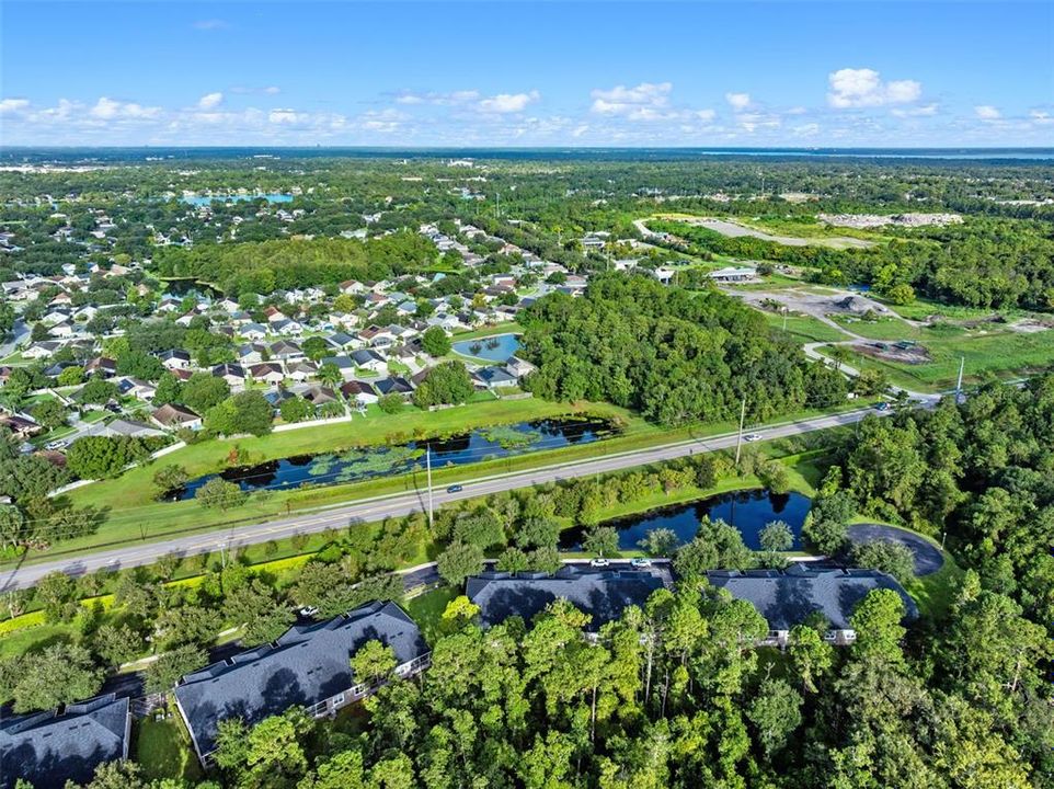 合同活跃: $449,000 (4 贝兹, 2 浴室, 2025 平方英尺)