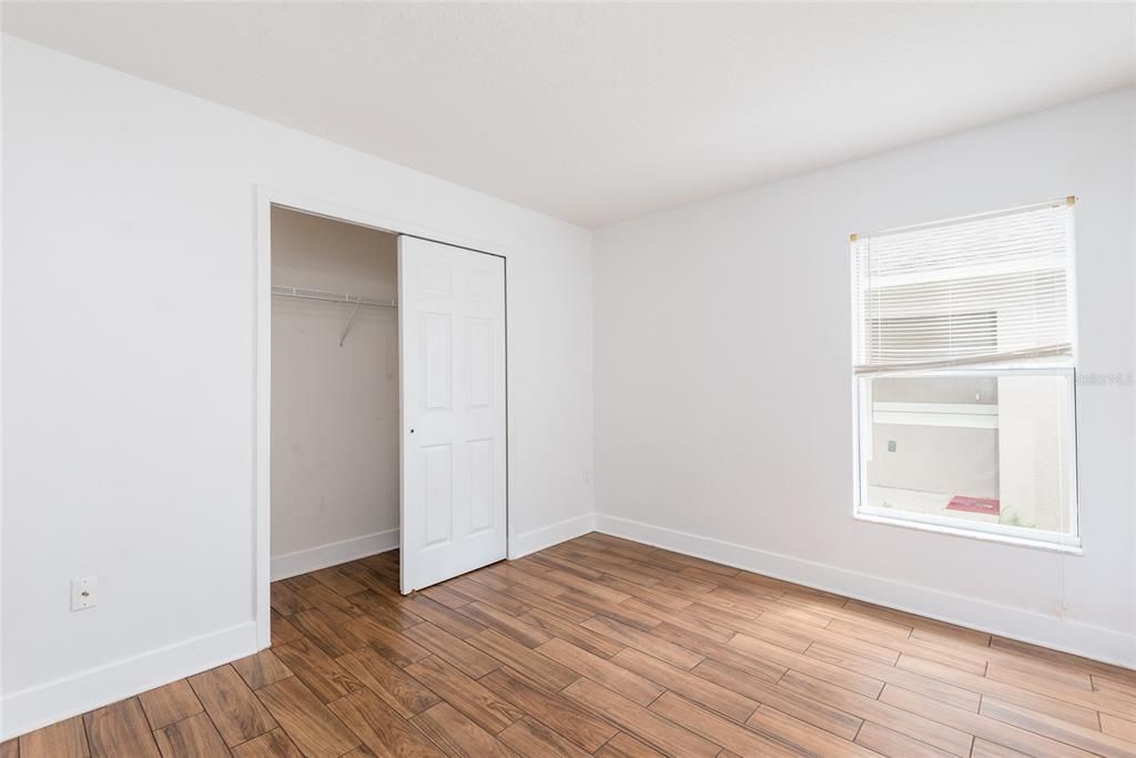 For Rent: $2,099 (3 beds, 2 baths, 1296 Square Feet)