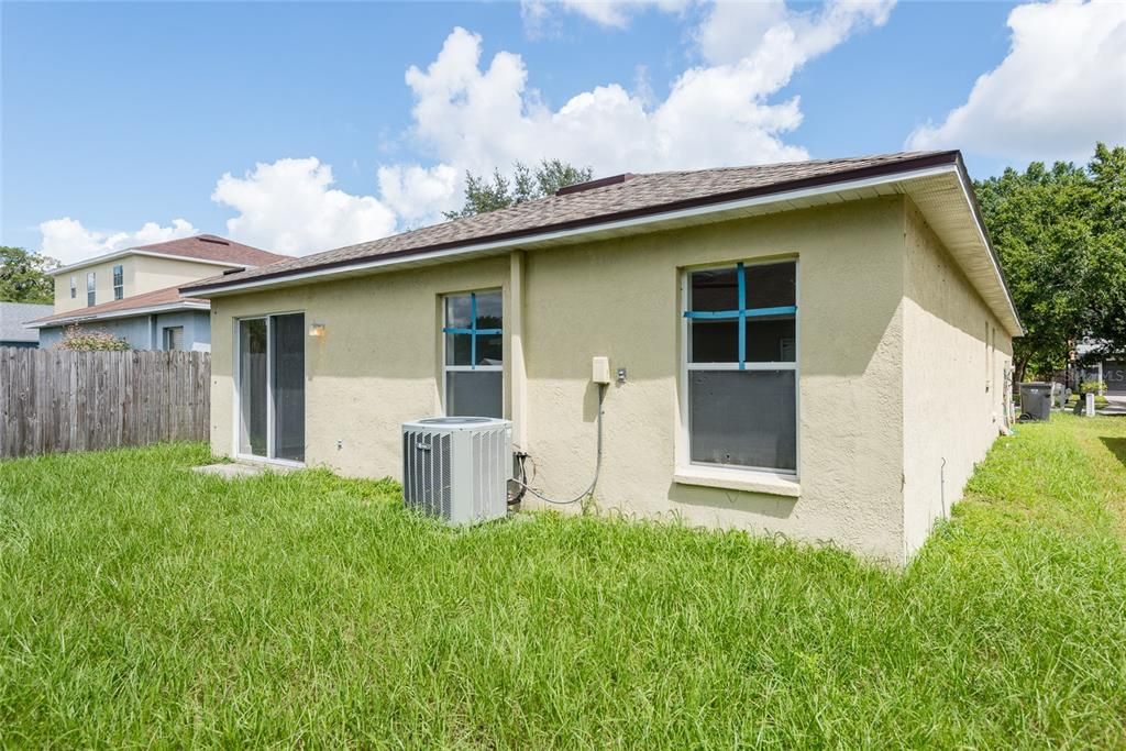For Rent: $2,099 (3 beds, 2 baths, 1296 Square Feet)