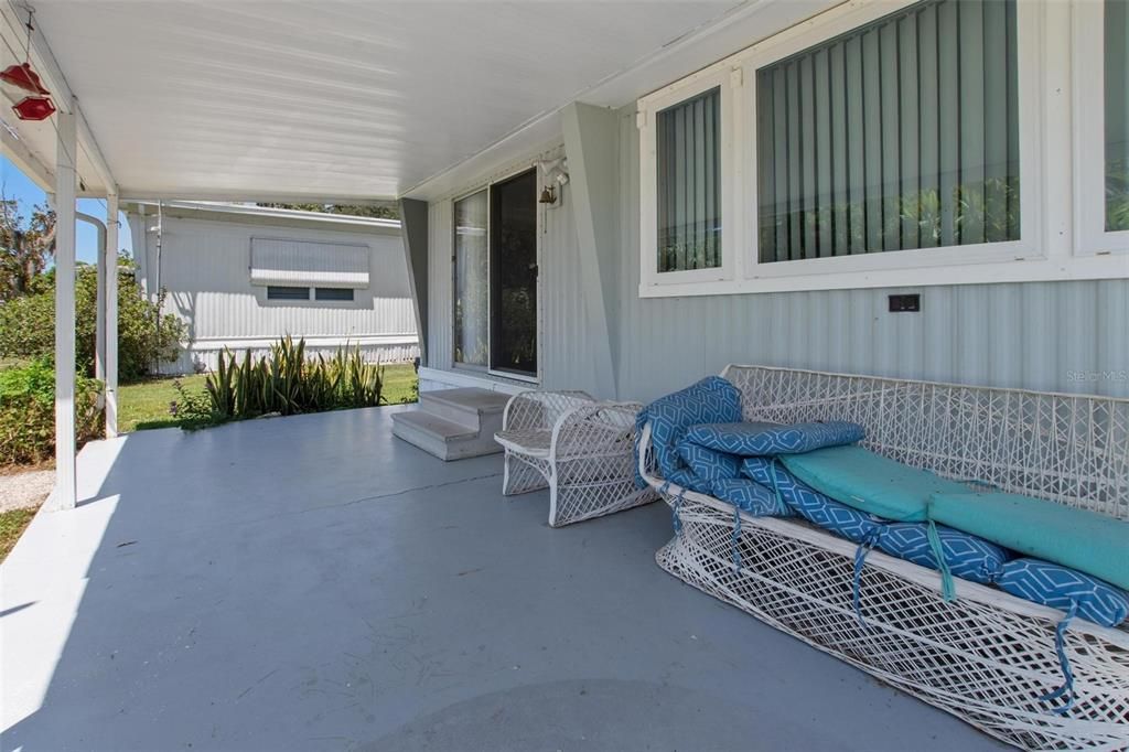 待售: $189,900 (2 贝兹, 2 浴室, 1056 平方英尺)