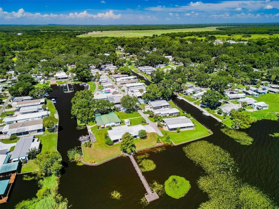 待售: $189,900 (2 贝兹, 2 浴室, 1056 平方英尺)