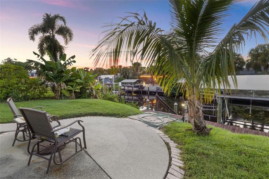 待售: $849,900 (4 贝兹, 3 浴室, 2456 平方英尺)