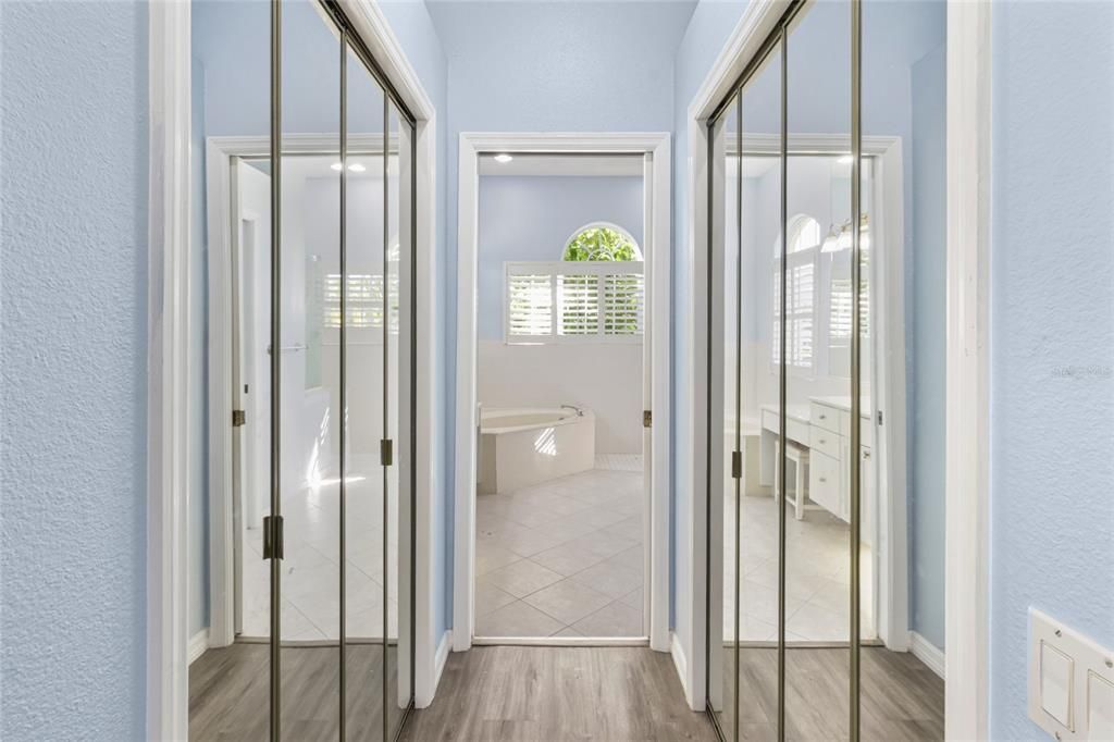 待售: $849,900 (4 贝兹, 3 浴室, 2456 平方英尺)