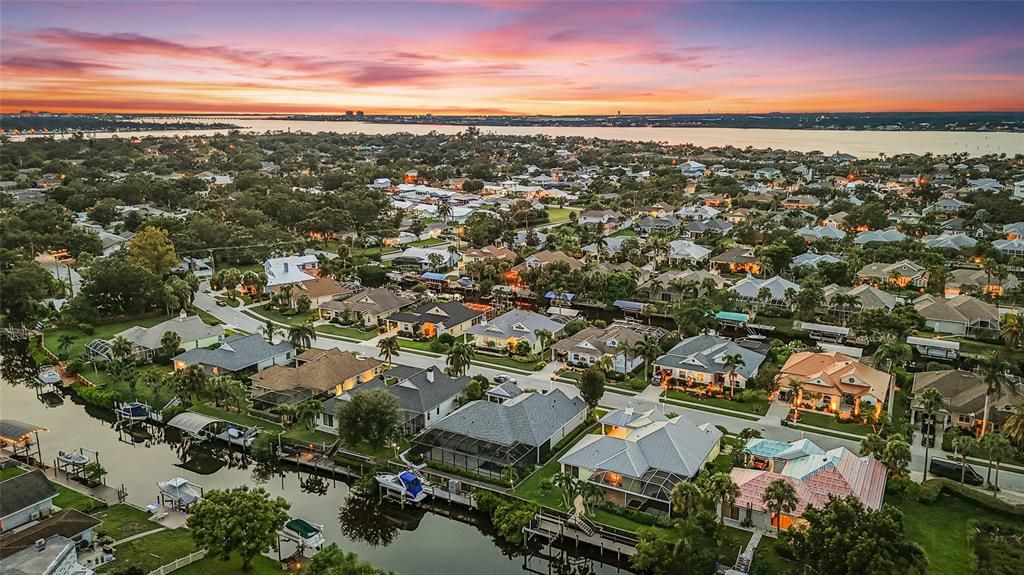 待售: $849,900 (4 贝兹, 3 浴室, 2456 平方英尺)