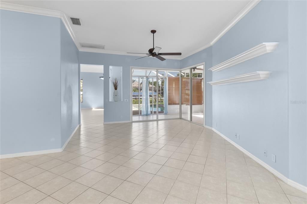 待售: $849,900 (4 贝兹, 3 浴室, 2456 平方英尺)