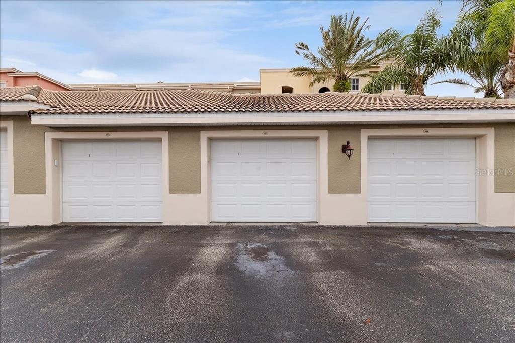 For Sale: $319,900 (3 beds, 2 baths, 1753 Square Feet)